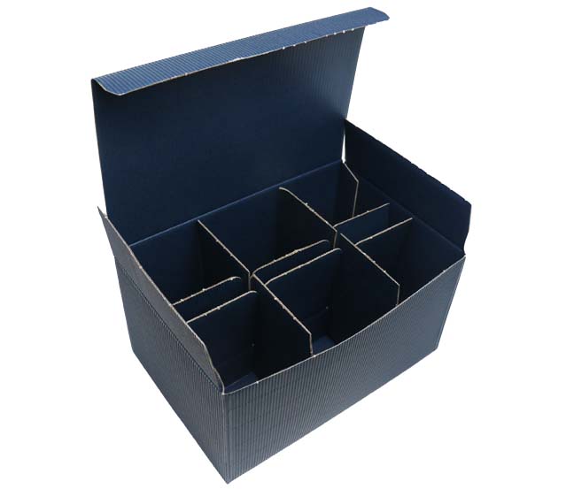 Geschenkkarton blau für 6 Gläser, unbefüllt Geöffneter Geschenkkarton in blau mit Gefache für sechs Gläser.