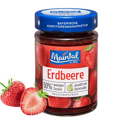 Erdbeer-Fruchtaufstrich, 50 % weniger Zucker Glas Erdbeer-Fruchtaufstrich, 50 % weniger Zucker, daneben Erdbeeren