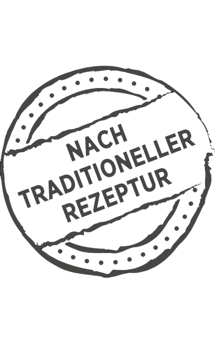 Mehrfrucht Fruchtaufstrich Multifrucht, fein passiert Siegel mit dem Text: Nach traditioneller Rezeptur.